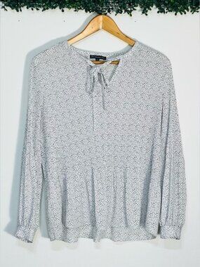 Adrianna Papel Women Small White Black Polka Dot Pleated Blouse Shirt Flowly Top